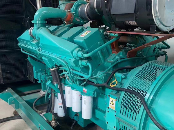 宝山更换100kW柴油发电机组机油时，需要注意哪些事项？